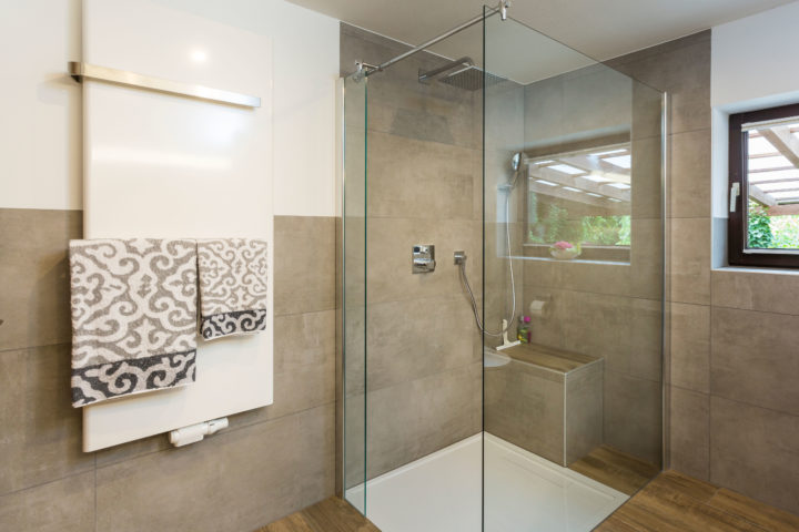 Bodenfliesen an die Wand? » So gelingt es!