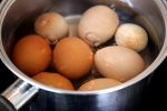 Eier kochen für Ostern