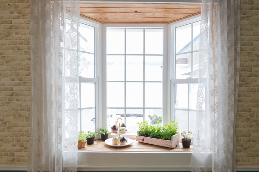 Sonnenschutz für Fenster innen - Plissees statt Gardinen