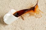 Kaffee-Flecken im Teppich entfernen