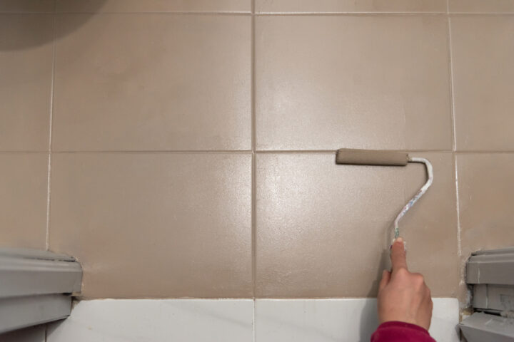 gaeste-wc-renovieren-ohne-fliesen-abschlagen