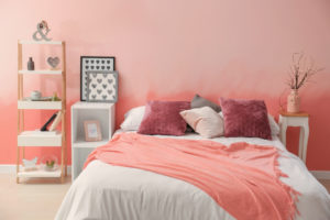 schlafzimmer-rosa-streichen